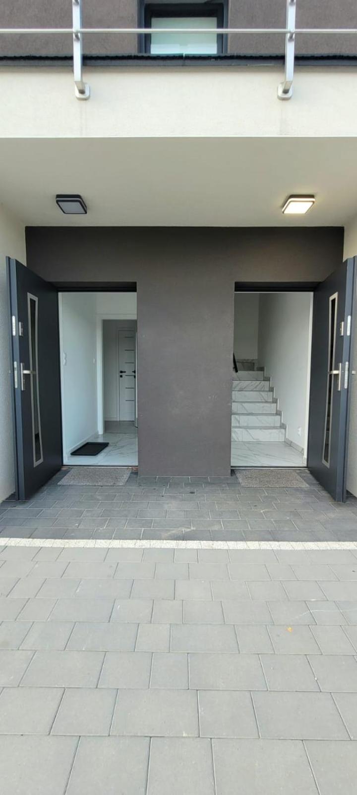 17 Dom Duzy Parking , Mandoria , Ptak , 2 Sypialnie Lub 1 Sypialnia, Taras , Autostrada A1, Kalinowskiego 17E Wifi Łódź Exteriör bild
